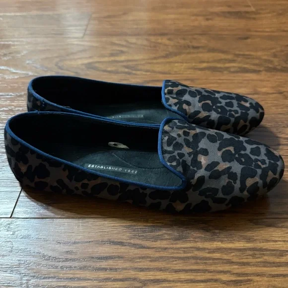 Gap Gray and Brown Animal Print Flats Size 8 - Picture 2 of 7